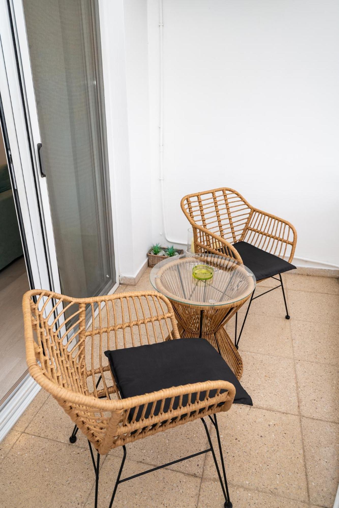 Lazuli Sea View Beachfront Ap 21 Larnaka Exterior foto