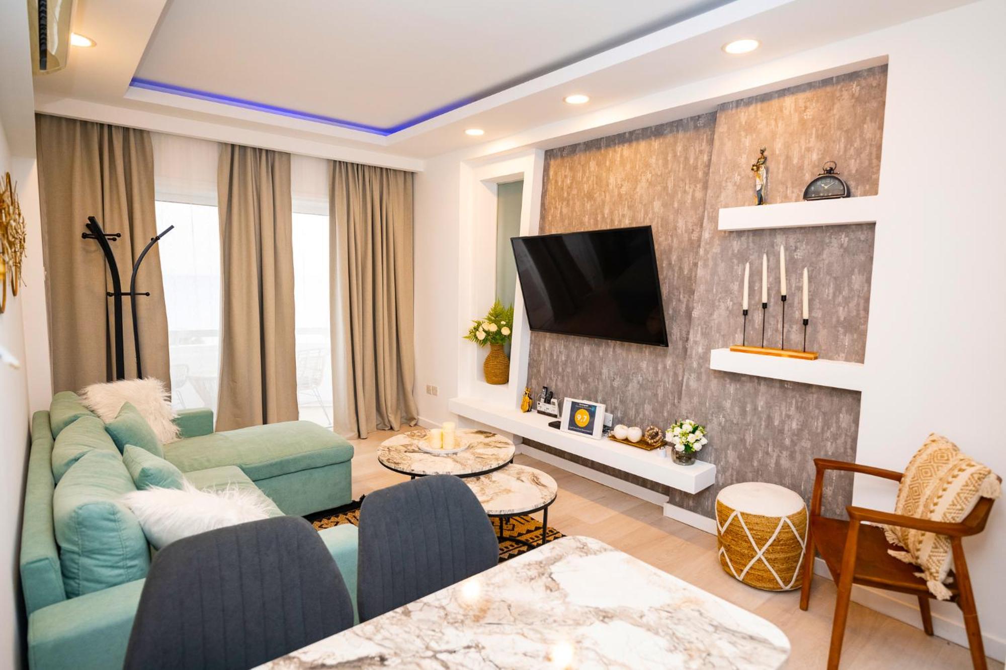 Lazuli Sea View Beachfront Ap 21 Larnaka Exterior foto